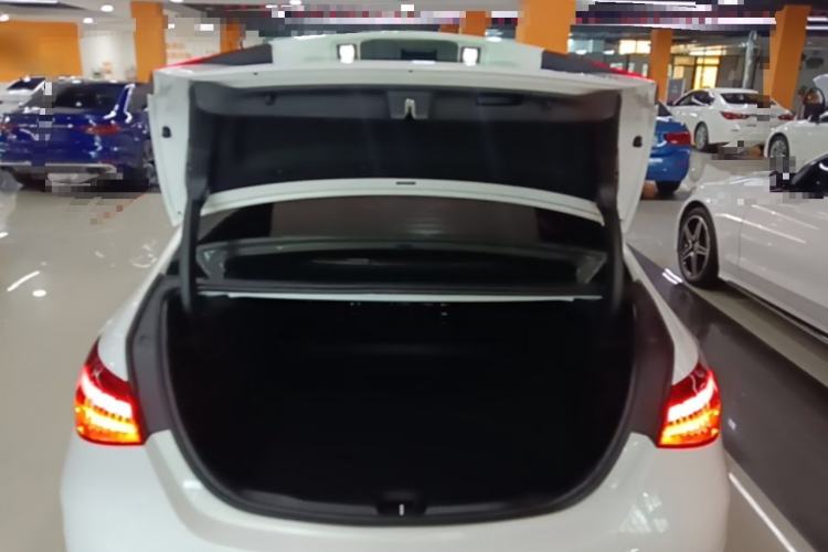 Used Mercedes-Benz C-Class 2024 Second Facelift C 260 L Sport Edition Trunk
