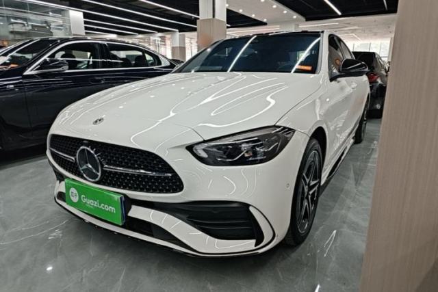 Ojetý Mercedes-Benz C-Class 2024 Facelift C 260 L Night Edition Sport Version