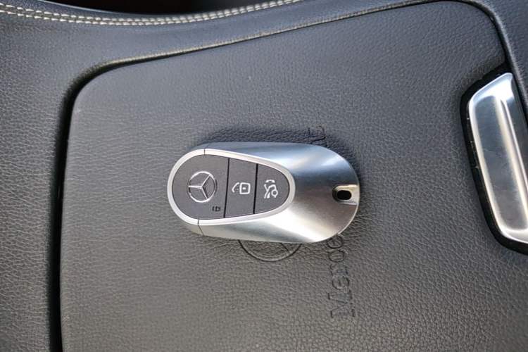 Used Mercedes-Benz C-Class 2024 Restyled C-Class 260 L Sport Edition Vehicle Key