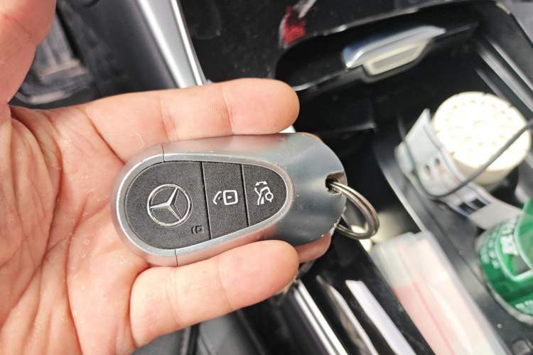 Used Mercedes-Benz C-Class 2024 C 260 L Sport Edition Vehicle Key