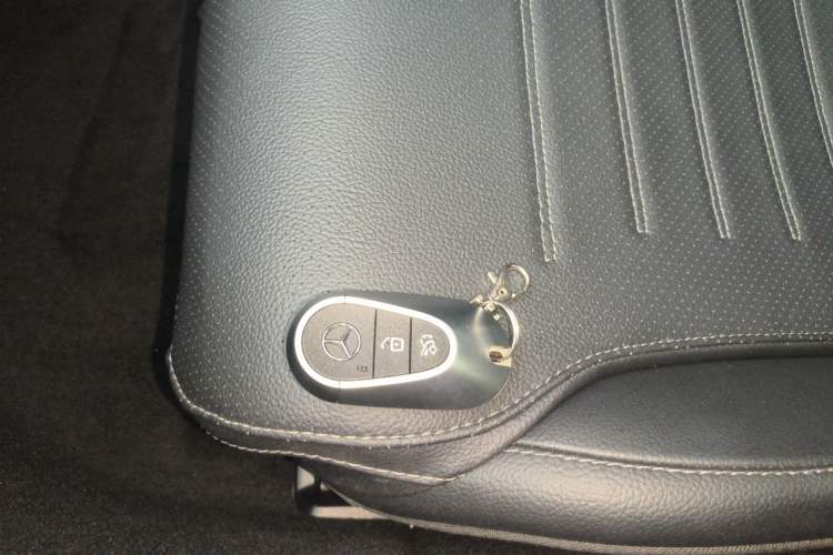 Used Mercedes-Benz C-Class 2024 C 260 L Sport Edition Vehicle Key