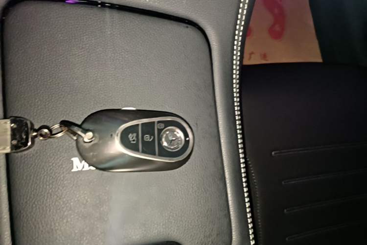 Used Mercedes-Benz C-Class 2024 Restyled C-Class 260 L Sport Edition Vehicle Key
