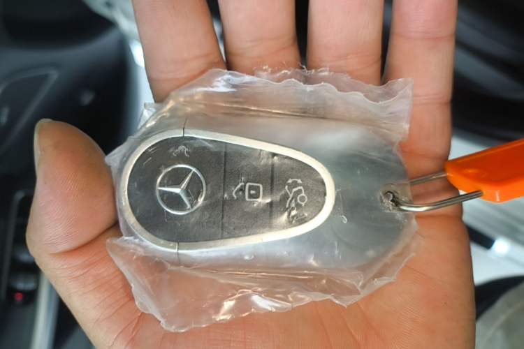 Used Mercedes-Benz C-Class 2024 C 200 L Sport Edition Vehicle Key
