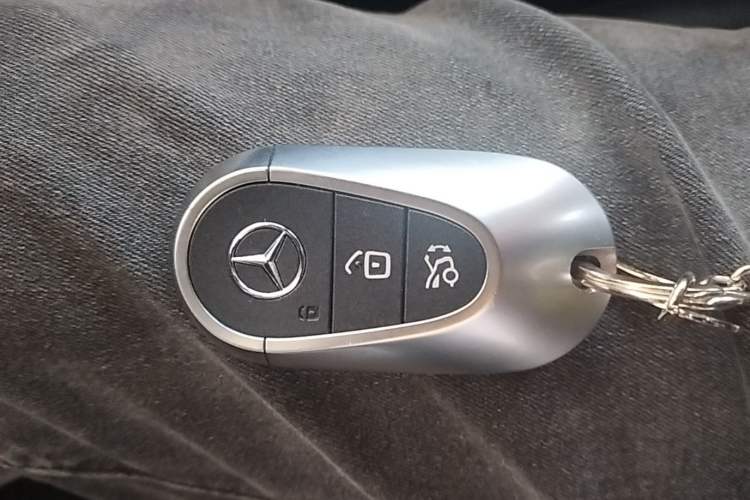 Used Mercedes-Benz C-Class 2024 Restyled C-Class 260 L Sport Edition Vehicle Key