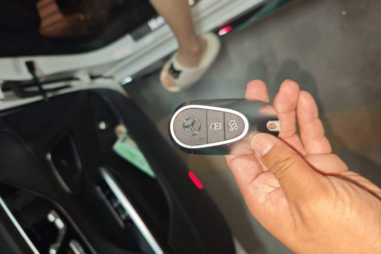 Used Mercedes-Benz C-Class 2024 C 260 L Sport Edition Vehicle Key