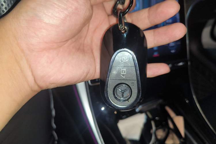 Used Mercedes-Benz C-Class 2024 Restyled C-Class 260 L Sport Edition Vehicle Key