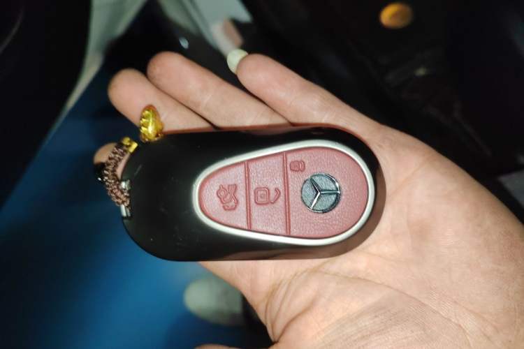 Used Mercedes-Benz C-Class 2024 Restyled C 260 L Sport Edition Vehicle Key