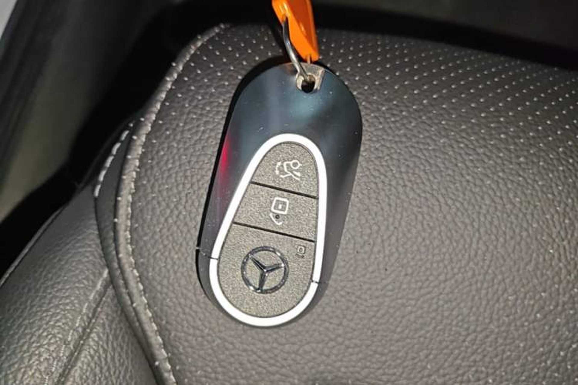 Used Mercedes-Benz C-Class 2024 Restyled C 200 L Sport Edition Vehicle Key
