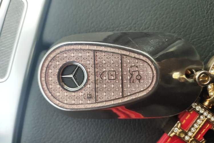 Used Mercedes-Benz C-Class 2024 Restyled C-Class 260 L Sport Edition Vehicle Key