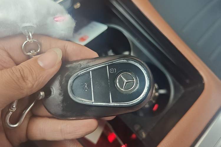 Used Mercedes-Benz C-Class 2024 C 260 L Brilliant Night Sports Edition Vehicle Key