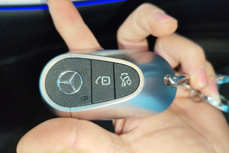 Used Mercedes-Benz C-Class 2024 Restyled C-Class 260 L Sport Edition Vehicle Key