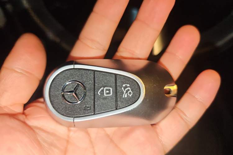 Used Mercedes-Benz C-Class 2024 C 260 L Brilliant Night Sports Edition Vehicle Key