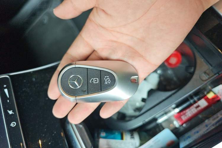 Used Mercedes-Benz C-Class 2024 C 200 L Sport Edition Vehicle Key