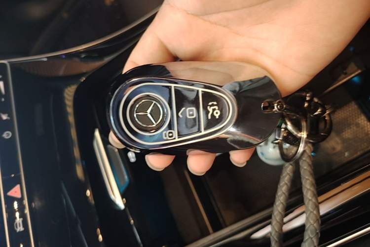 Used Mercedes-Benz C-Class 2024 Restyled C-Class 260 L Sport Edition Vehicle Key