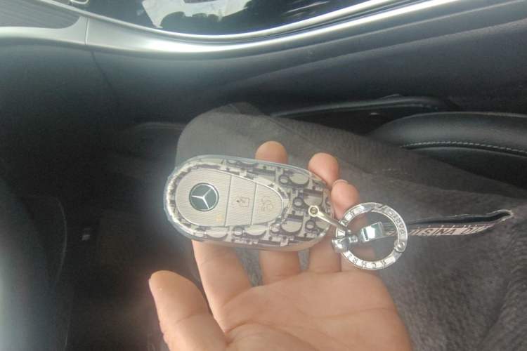 Used Mercedes-Benz C-Class 2024 Restyled C 200 L Sport Edition Vehicle Key