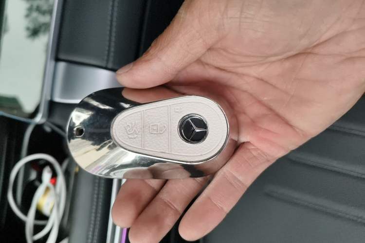 Used Mercedes-Benz C-Class 2024 Facelift C 260 L Vehicle Key