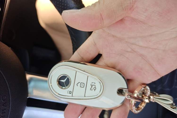 Used Mercedes-Benz C-Class 2024 Restyled C-Class 260 L Sport Edition Vehicle Key