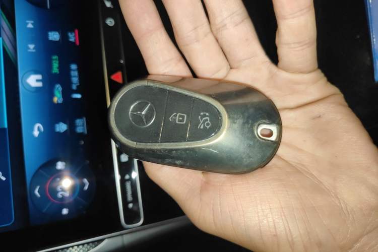 Used Mercedes-Benz C-Class 2024 C 260 L Sport Edition Vehicle Key