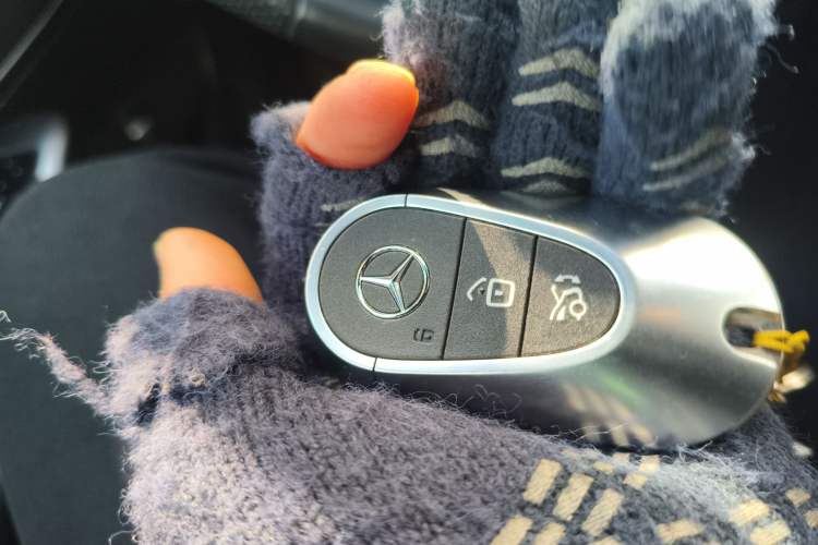 Used Mercedes-Benz C-Class 2024 C 200 L Sport Edition Vehicle Key