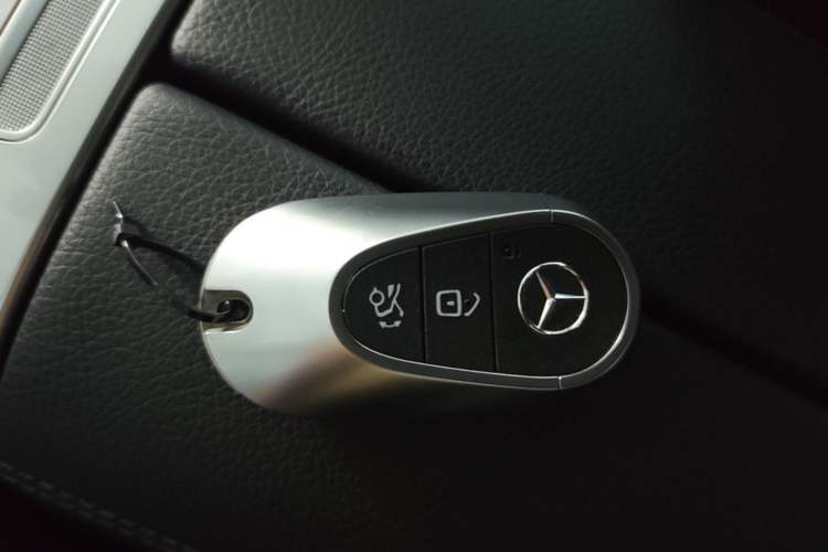 Used Mercedes-Benz C-Class 2024 Restyled C-Class 260 L Sport Edition Vehicle Key