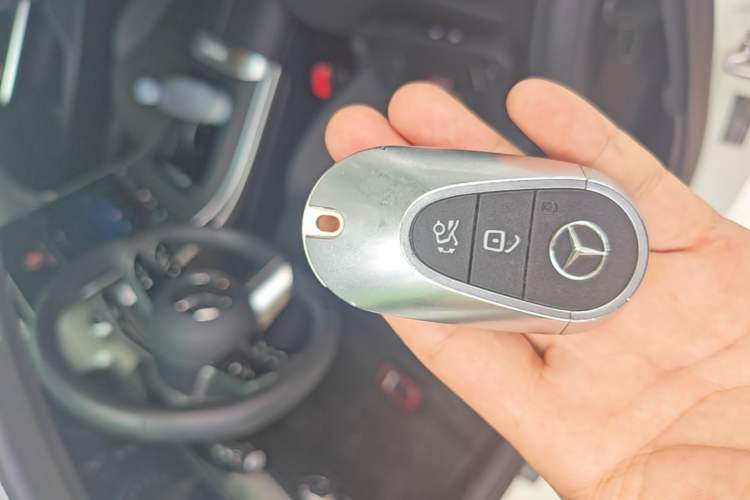 Used Mercedes-Benz C-Class 2024 Restyled C-Class 260 L Sport Edition Vehicle Key