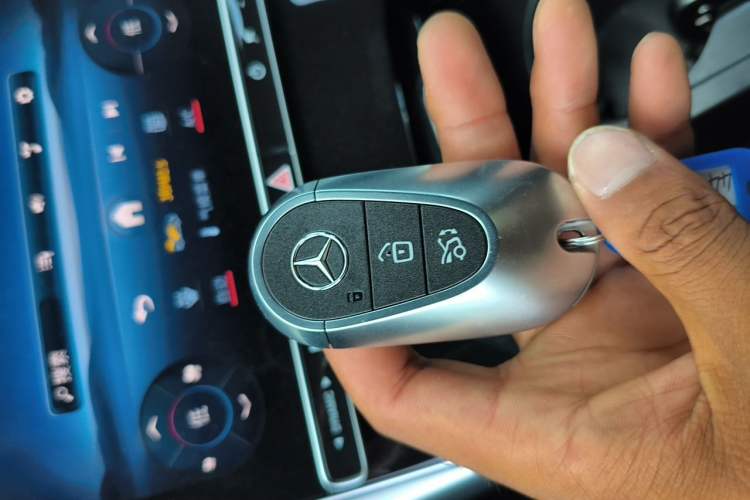 Used Mercedes-Benz C-Class 2024 Restyled C-Class 260 L Sport Edition Vehicle Key