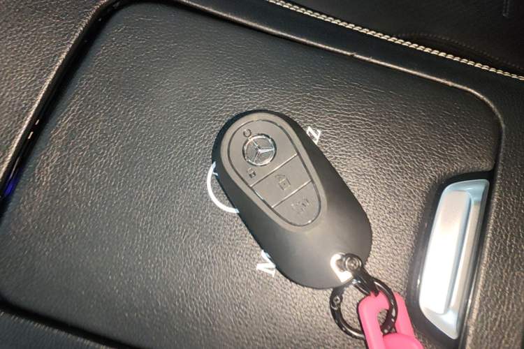 Used Mercedes-Benz C-Class 2024 Restyled C-Class 260 L Sport Edition Vehicle Key