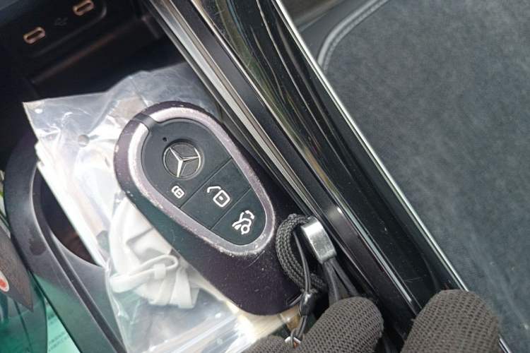 Used Mercedes-Benz C-Class 2024 Restyled C-Class 260 L Sport Edition Vehicle Key