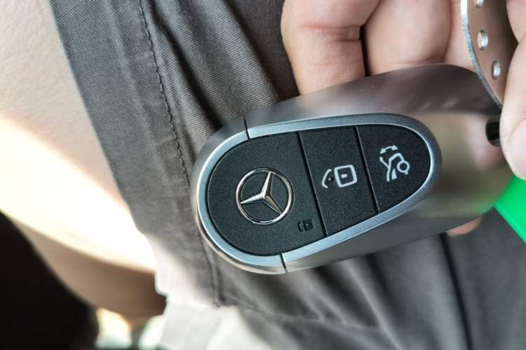 Used Mercedes-Benz C-Class 2024 C 260 L Brilliant Night Sports Edition Vehicle Key