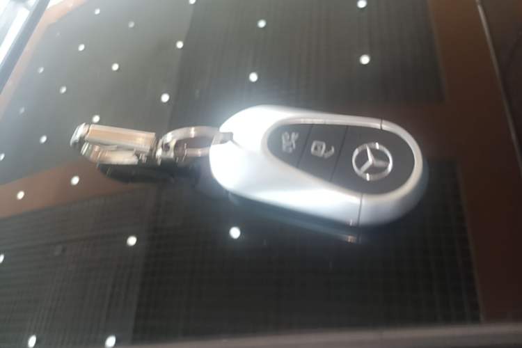Used Mercedes-Benz C-Class 2024 Restyled C-Class 260 L Sport Edition Vehicle Key
