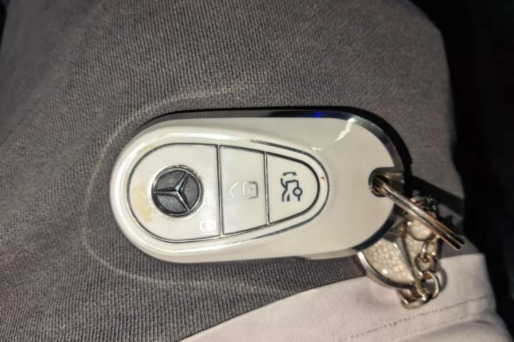 Used Mercedes-Benz C-Class 2024 Restyled C-Class 260 L Sport Edition Vehicle Key