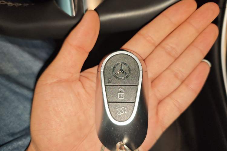 Used Mercedes-Benz C-Class 2024 Restyled C-Class 260 L Sport Edition Vehicle Key