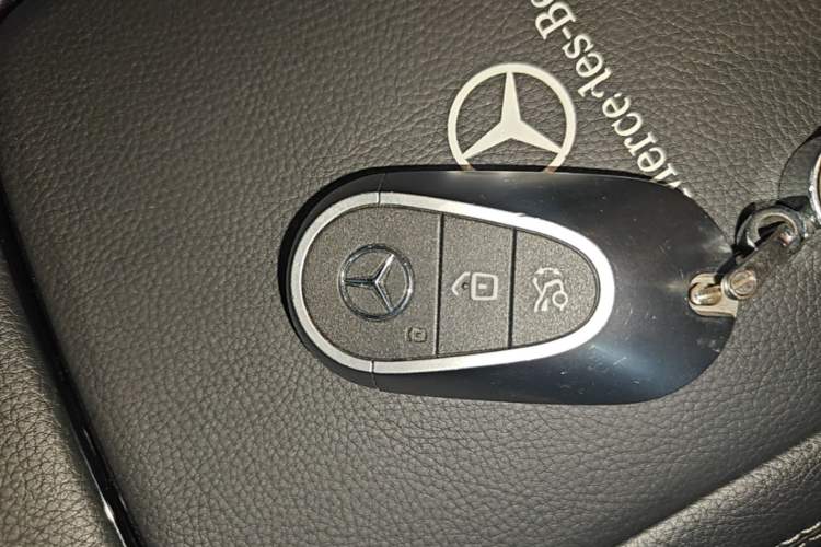 Used Mercedes-Benz C-Class 2024 Restyled C-Class 260 L Sport Edition Vehicle Key