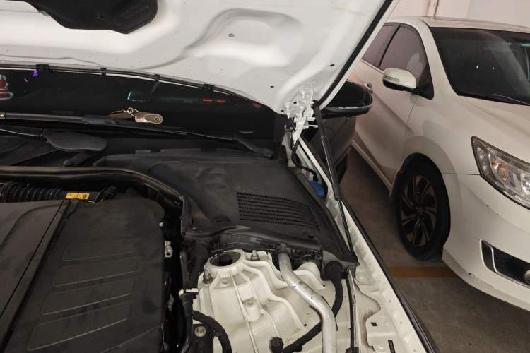 Used Mercedes-Benz C-Class 2025 C 260 L Obsidian Night Sport Edition Engine Bay Left