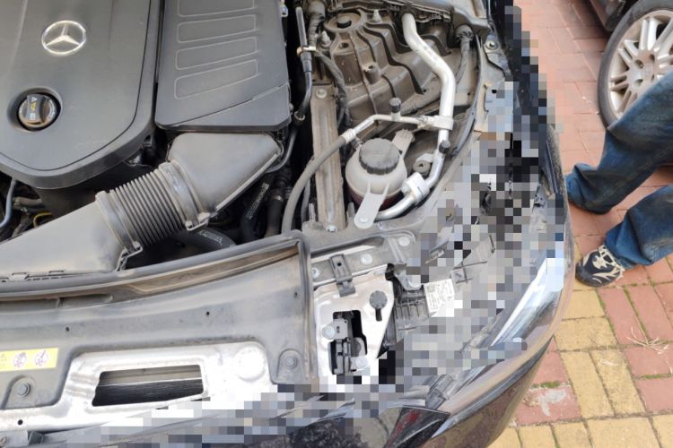 Used Mercedes-Benz C-Class 2025 C 260 L Engine Bay Left
