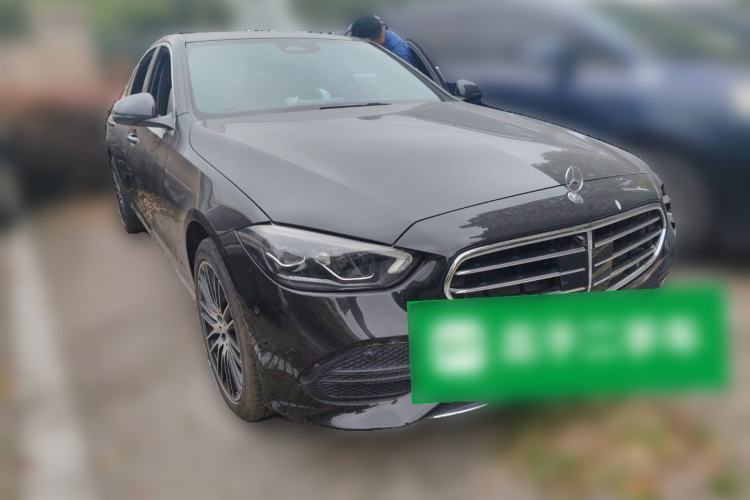 Used Mercedes-Benz C-Class 2025 C 260 L Front Right 45 Deg