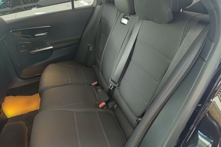 Used Mercedes-Benz C-Class 2025-Year Facelift C 260 L Left Rear Seat
