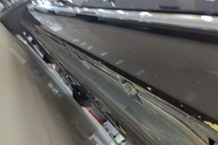 Used Mercedes-Benz C-Class 2025-Year Facelift C 260 L Right Side Sill