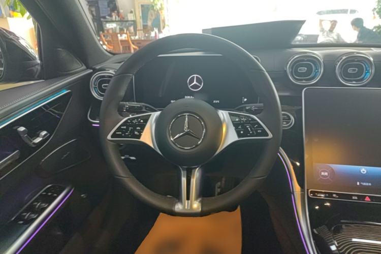Used Mercedes-Benz C-Class 2025-Year Facelift C 260 L Steering Wheel