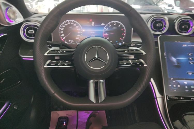 Used Mercedes-Benz C-Class 2025 Facelift C 260 L Sport Edition Steering Wheel