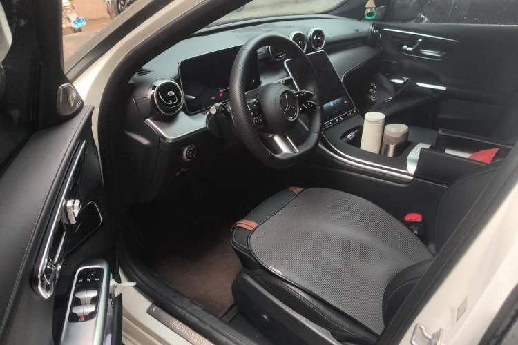 Used Mercedes-Benz C-Class 2025 C 200 L Sport Edition Driver Seat