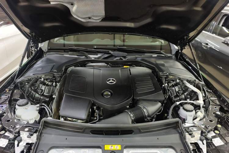 Used Mercedes-Benz C-Class 2025 Facelift C 260 L Sport Edition Engine Bay