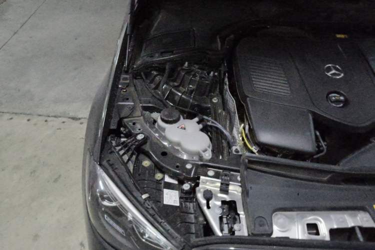 Used Mercedes-Benz C-Class 2025 Facelift C 260 L Sport Edition Engine Bay Right