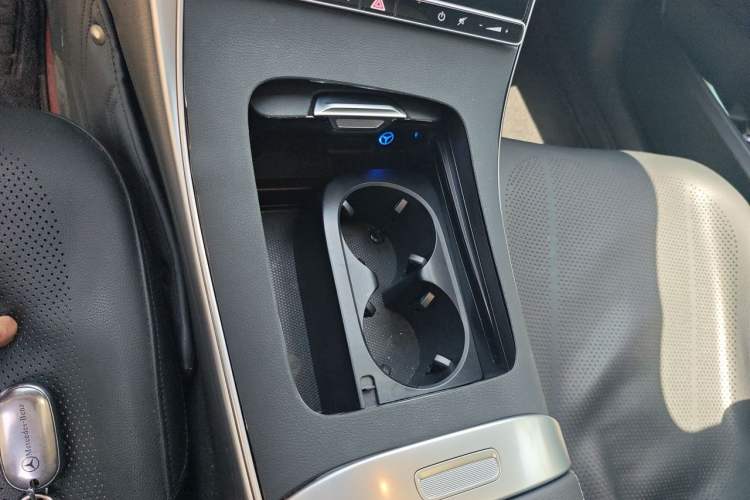 Used Mercedes-Benz C-Class 2025 Facelift C 260 L Sport Edition Gear Lever