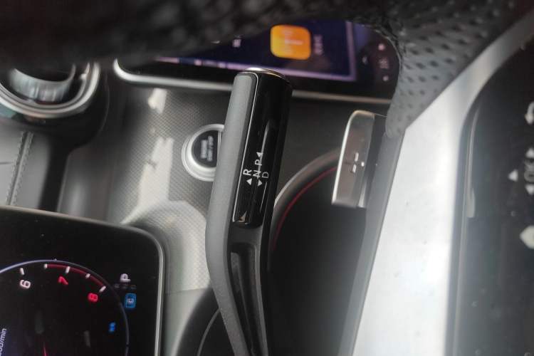 Used Mercedes-Benz C-Class 2025 C 260 L Obsidian Night Sport Edition Gear Lever