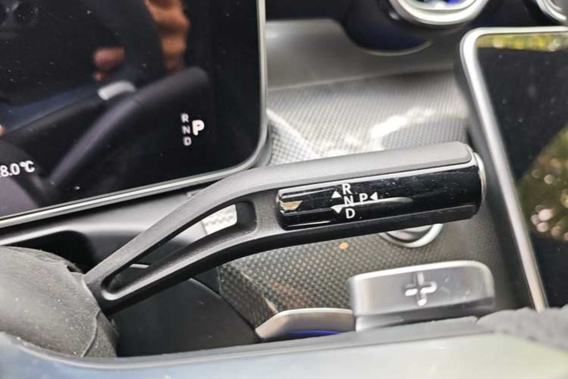 Used Mercedes-Benz C-Class 2025 Facelift C 260 L Sport Edition Gear Lever