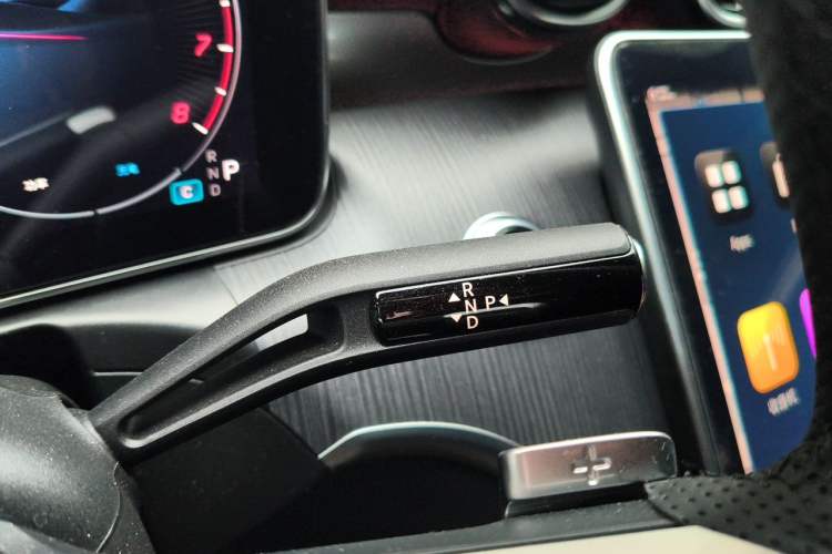 Used Mercedes-Benz C-Class 2025 C 200 L Sport Edition Gear Lever