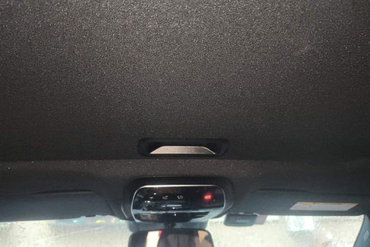 Used Mercedes-Benz C-Class 2025 C 200 L Sport Edition Headliner