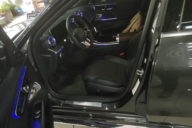 Used Mercedes-Benz C-Class 2025 C 260 L Sport Edition Left Front Seat