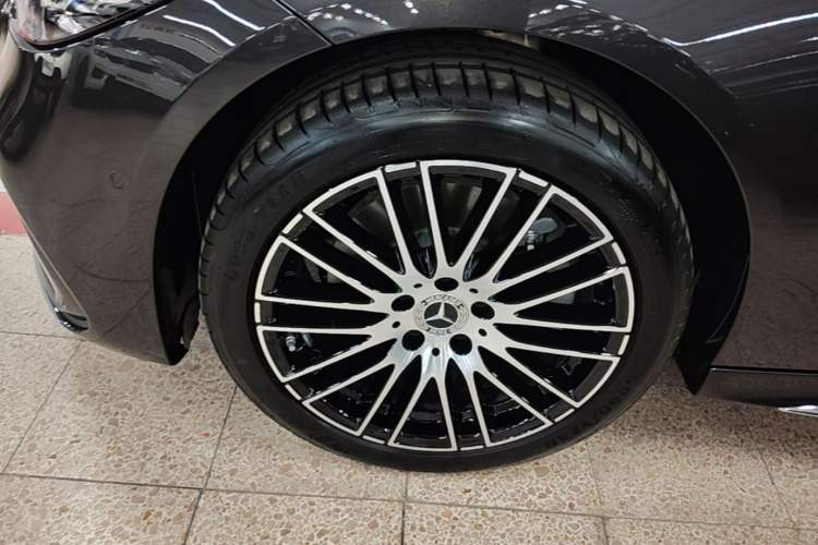 Used Mercedes-Benz C-Class 2025 Facelift C 260 L Sport Edition Left Front Wheel Hub